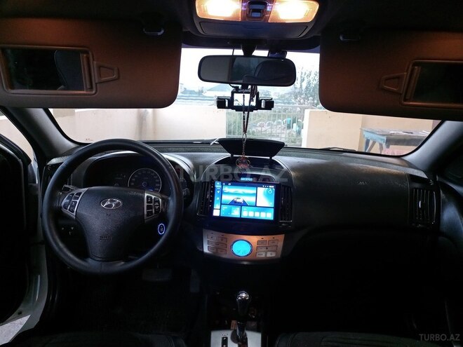 Hyundai Elantra 2010, 215,450 km - 2.0 l - Bakı