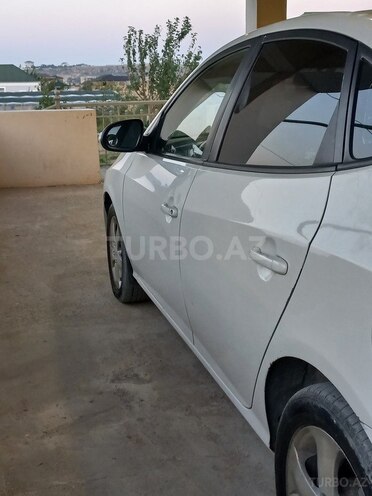Hyundai Elantra 2010, 215,450 km - 2.0 l - Bakı