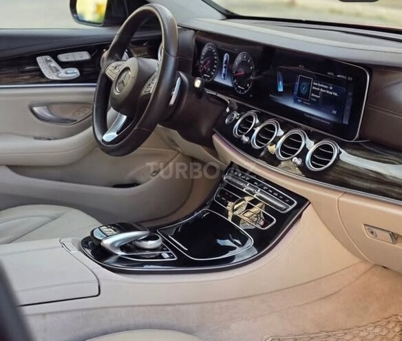 Mercedes E 300 4MATIC 2016, 149,000 km - 2.0 л - Naxçıvan