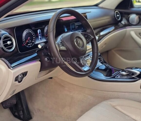 Mercedes E 300 4MATIC 2016, 149,000 km - 2.0 л - Naxçıvan