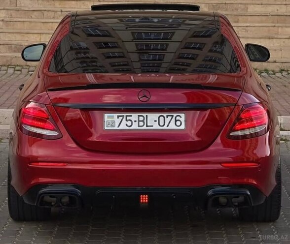 Mercedes E 300 4MATIC 2016, 149,000 km - 2.0 л - Naxçıvan