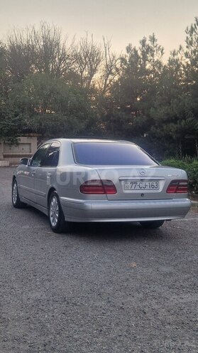 Mercedes E 240 1999, 400,000 km - 2.4 l - Füzuli