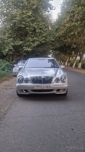 Mercedes E 240 1999, 400,000 km - 2.4 l - Füzuli
