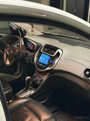 Chevrolet Sonic 2017, 150,000 km - 1.4 l - Gəncə