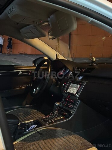 Volkswagen Passat 2011, 281,000 km - 1.8 l - Bakı