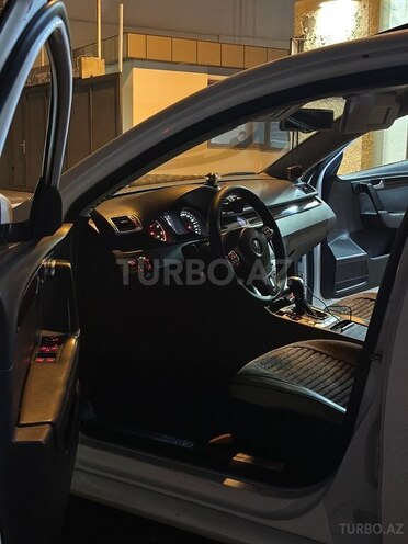 Volkswagen Passat 2011, 281,000 km - 1.8 l - Bakı