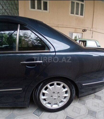 Mercedes E 270 2000, 416,906 km - 2.7 л - Qazax