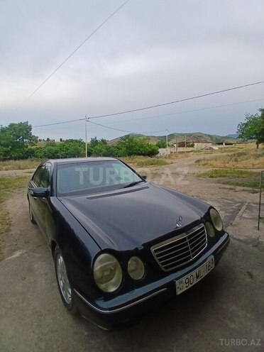 Mercedes E 270 2000, 416,906 km - 2.7 л - Qazax