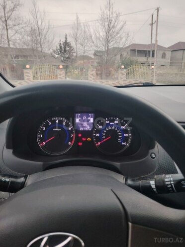 Hyundai Accent 2017, 333,387 km - 1.6 л - Bakı