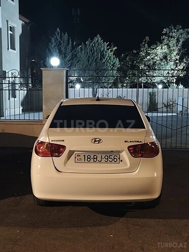 Hyundai Elantra 2009, 398,200 km - 2.0 l - Şirvan
