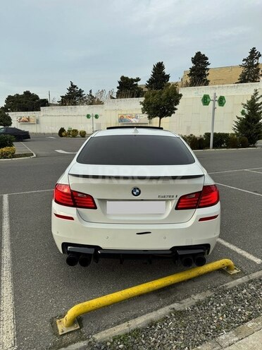 BMW 528 2016, 135,000 km - 2.0 л - Bakı