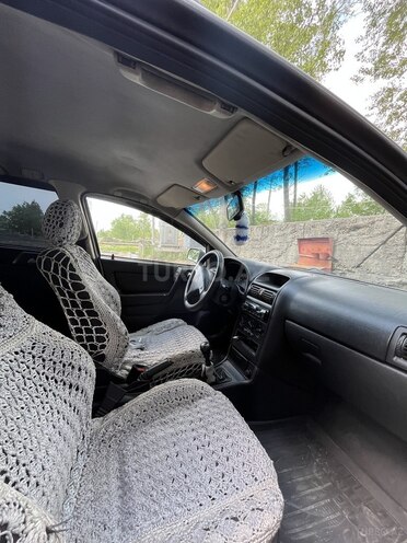 Opel Astra 2001, 333,000 km - 1.6 l - Şəki