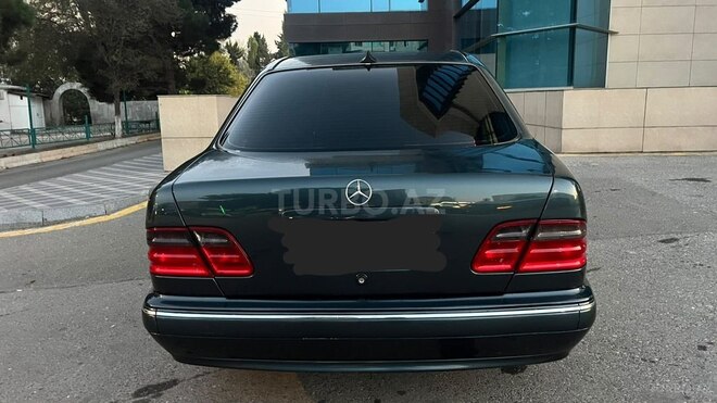 Mercedes E 240 2001, 285,000 km - 2.4 l - Sumqayıt