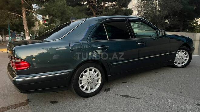 Mercedes E 240 2001, 285,000 km - 2.4 l - Sumqayıt