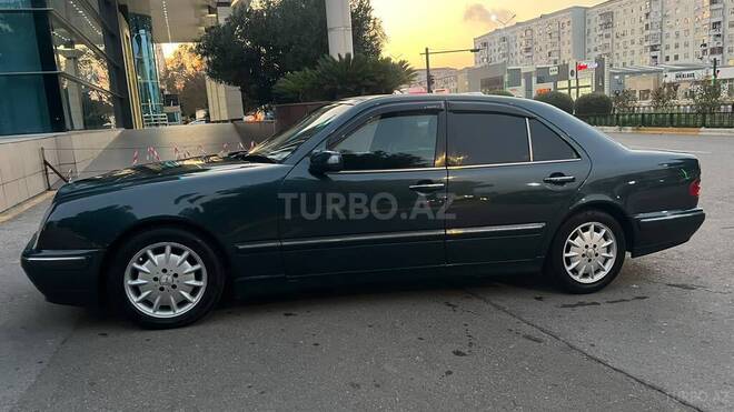 Mercedes E 240 2001, 285,000 km - 2.4 l - Sumqayıt