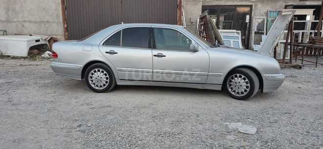 Mercedes E 240 1998, 355,780 km - 2.4 l - Kürdəmir