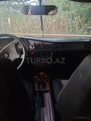 Mercedes 190 1992, 500,000 km - 1.8 л - Qəbələ