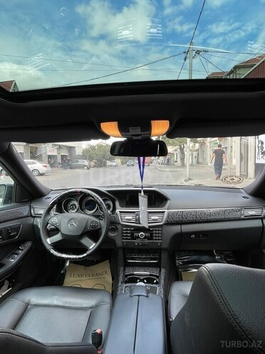 Mercedes E 300 2011, 288,800 km - 3.5 l - Bakı
