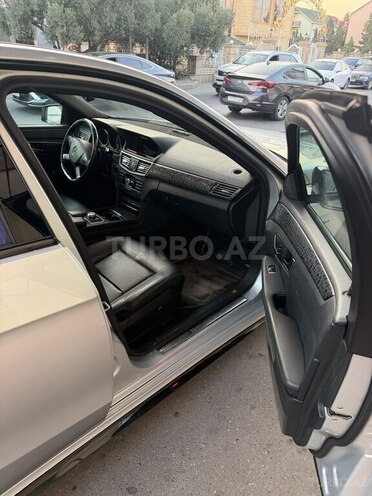 Mercedes E 300 2011, 288,800 km - 3.5 l - Bakı