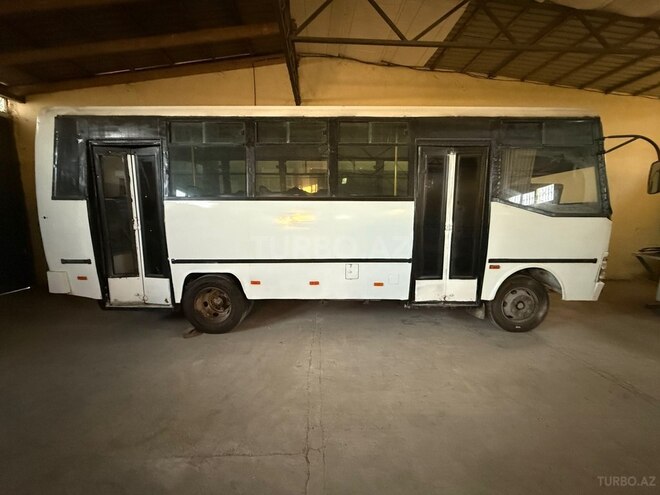 Isuzu NP 37 2008, 185,000 km - 4.4 l - Sumqayıt
