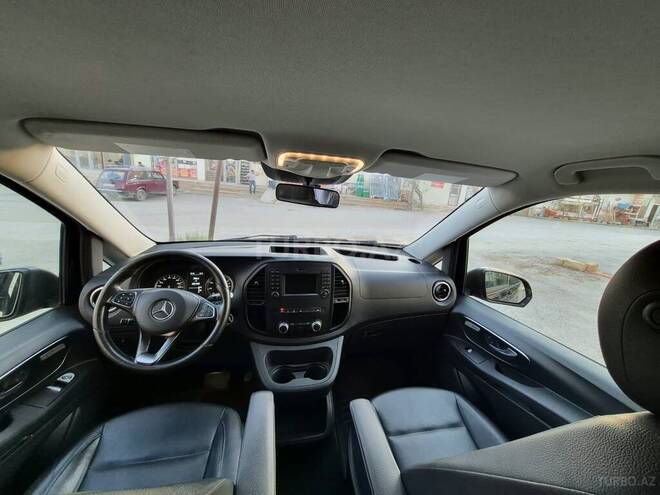 Mercedes V 250 2018, 331,000 km - 2.0 l - Bakı