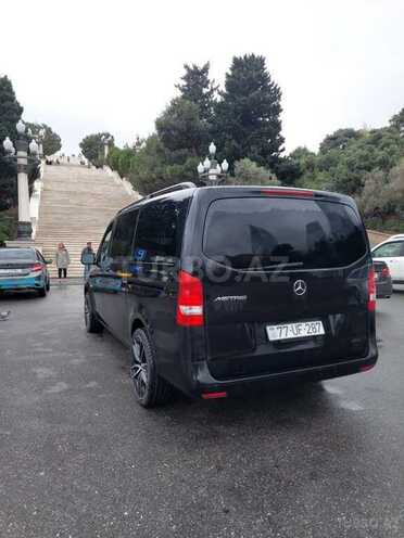 Mercedes V 250 2018, 331,000 km - 2.0 l - Bakı