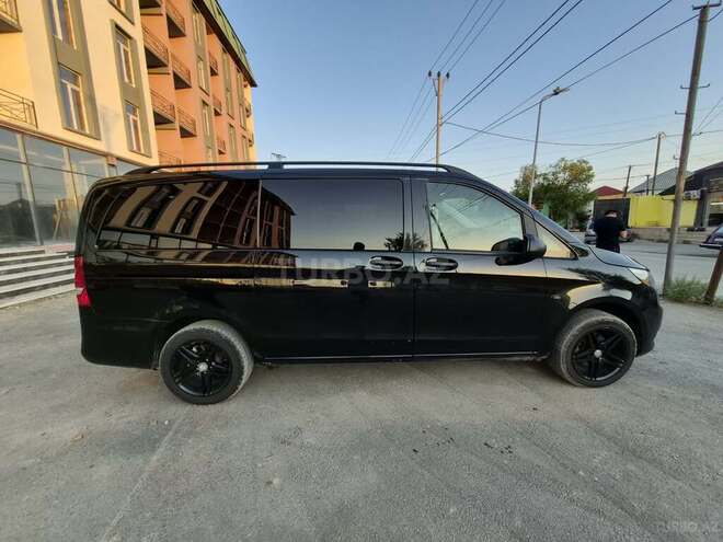 Mercedes V 250 2018, 331,000 km - 2.0 l - Bakı