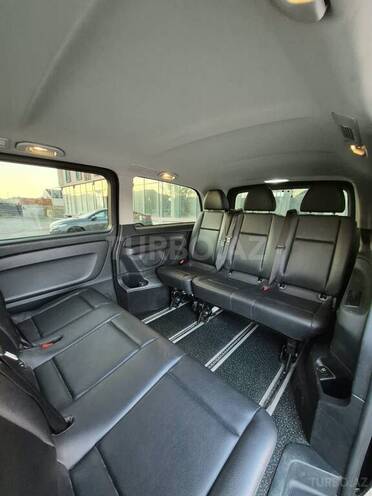 Mercedes V 250 2018, 331,000 km - 2.0 l - Bakı