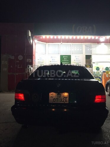 BMW 318 1995, 480,000 km - 1.8 l - Sumqayıt