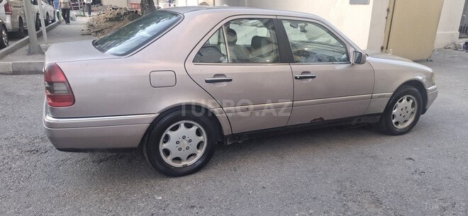 Mercedes C 180 1993, 533,875 km - 1.8 l - Bakı