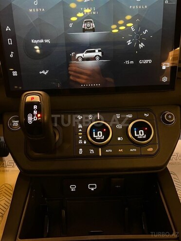 Land Rover Defender 2023, 50,000 km - 3.0 l - Bakı