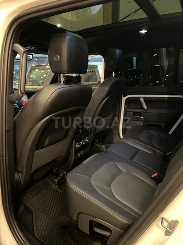 Land Rover Defender 2023, 50,000 km - 3.0 l - Bakı