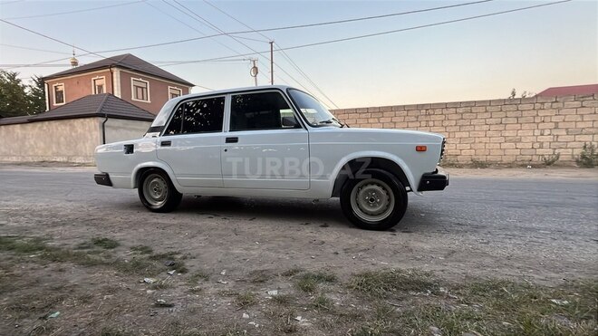 LADA (VAZ) 2107 2007, 170,000 km - 1.6 l - Quba