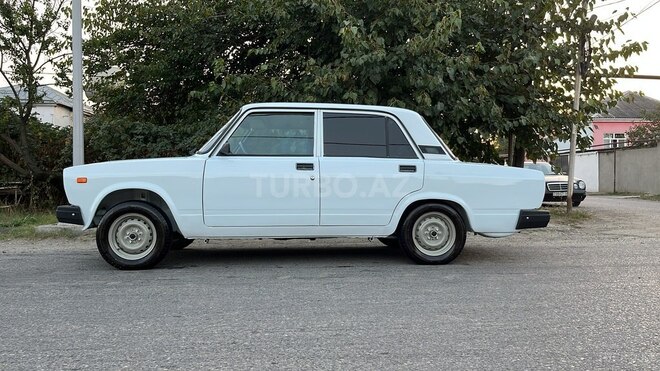 LADA (VAZ) 2107 2007, 170,000 km - 1.6 l - Quba