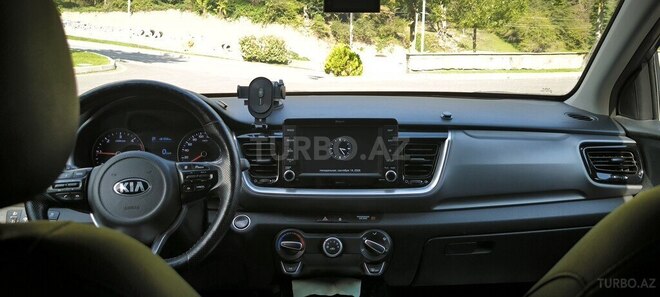 Kia Stonic 2017, 190,000 km - 1.6 l - Bakı