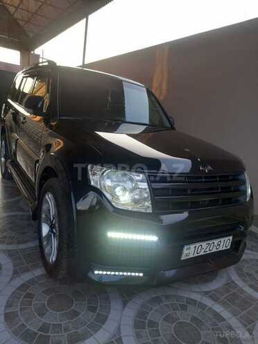 Mitsubishi Pajero 2007, 225,960 km - 3.0 l - Qazax