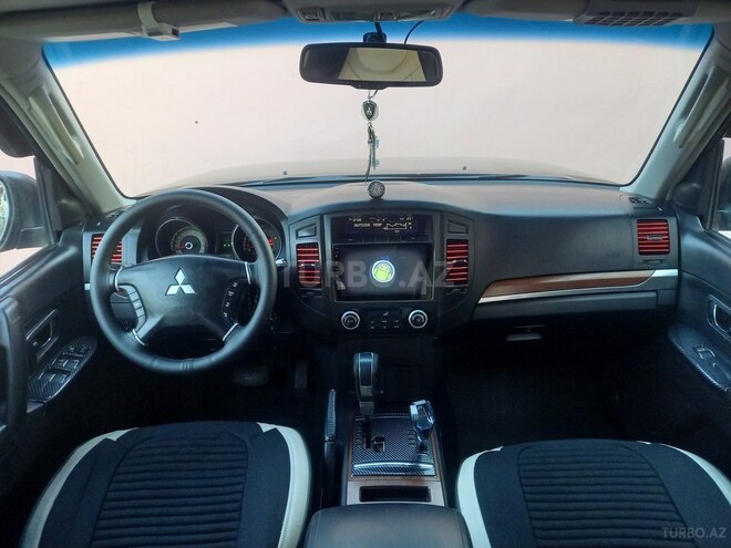 Mitsubishi Pajero 2007, 225,960 km - 3.0 l - Qazax