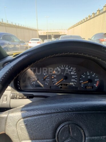 Mercedes C 250 1997, 363,000 km - 2.5 л - Bakı