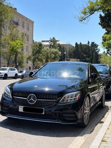Mercedes C 300 2018, 93,500 km - 2.0 l - Bakı