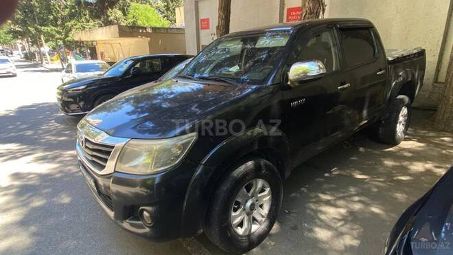 Toyota Hilux 2011, 350,000 km - 2.5 l - Bakı