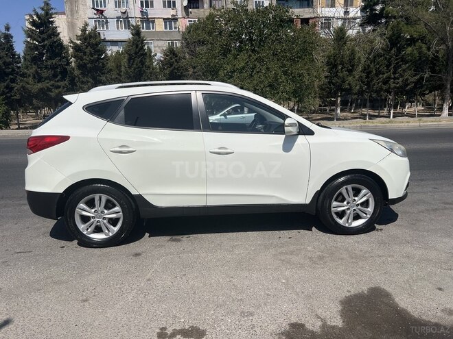 Hyundai ix35 2010, 197,000 km - 2.0 л - Bakı