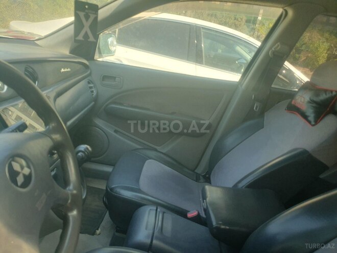 Mitsubishi Airtrek 2002, 210,000 km - 2.4 l - Bakı
