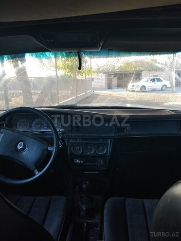 Mercedes 190 1990, 257,000 km - 2.2 l - Şirvan