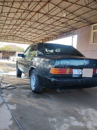Mercedes 190 1990, 257,000 km - 2.2 l - Şirvan