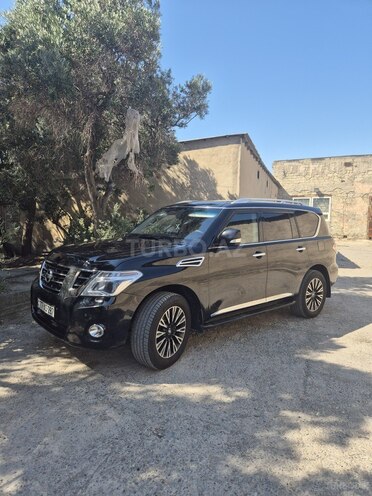 Nissan Patrol 2010, 185,000 km - 5.6 l - Bakı