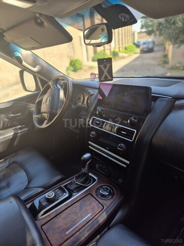 Nissan Patrol 2010, 185,000 km - 5.6 l - Bakı