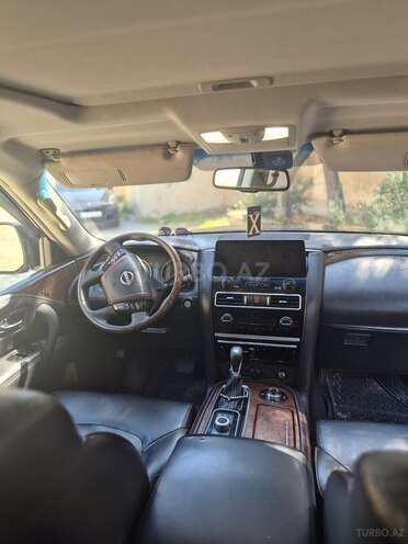 Nissan Patrol 2010, 185,000 km - 5.6 l - Bakı