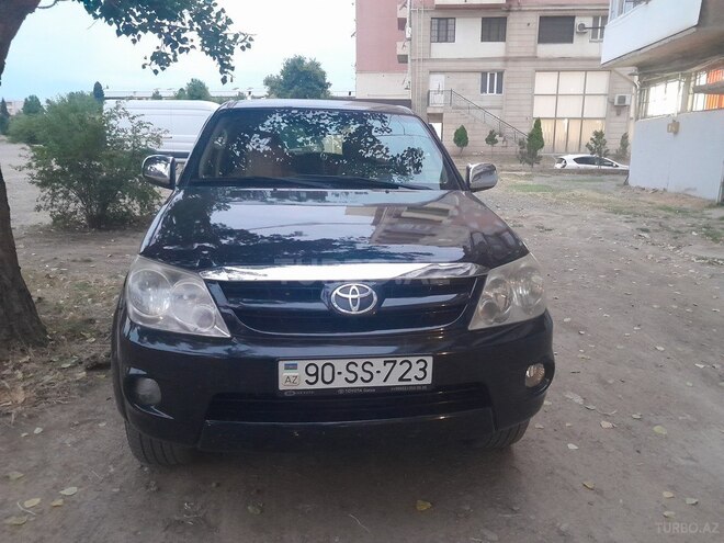 Toyota Fortuner 2005, 235,600 km - 2.7 l - Gəncə