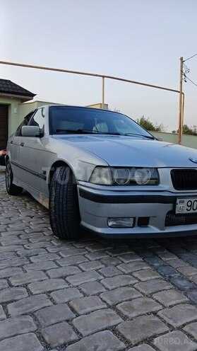 BMW 318 1994, 325,000 km - 1.8 l - Bakı