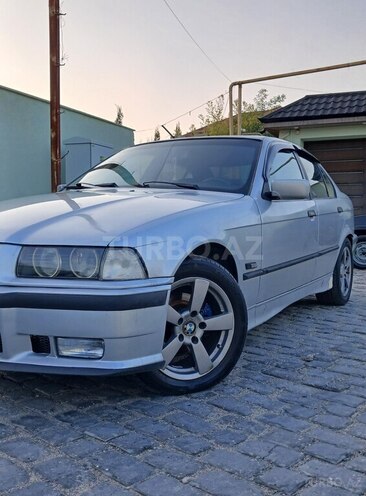 BMW 318 1994, 325,000 km - 1.8 l - Bakı